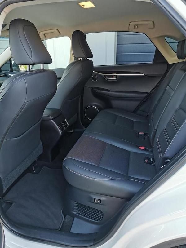 Occasion Lexus NX300h President Line 2015 Wit SUV