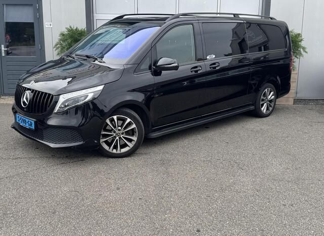 Occasion Mercedes V300 Avantgarde Edition 237 PK (174 kW) 2021 Zwart MPV