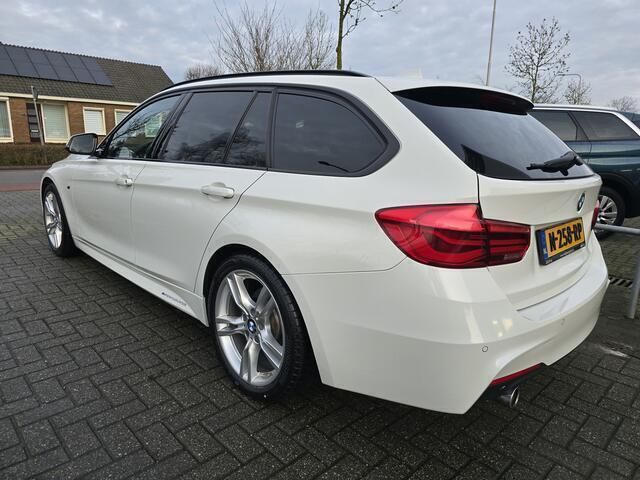 Occasion BMW 318 M Sport 136 PK (100 kW) 2019 Wit Stationwagen