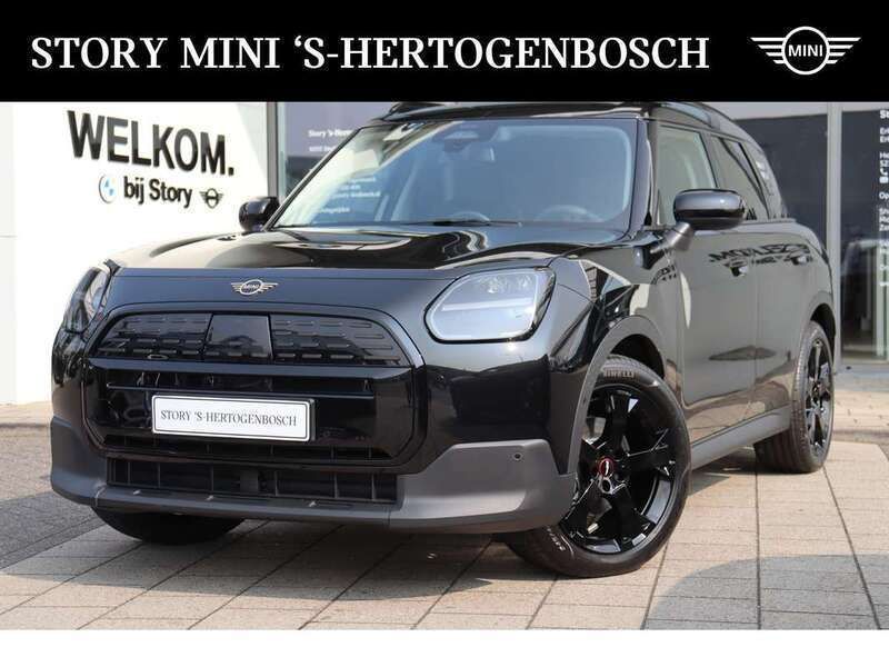 Zwart Nieuw 2024 Mini John Cooper Works Countryman Classic SUV | € 45.390 - Afbeelding 1/4