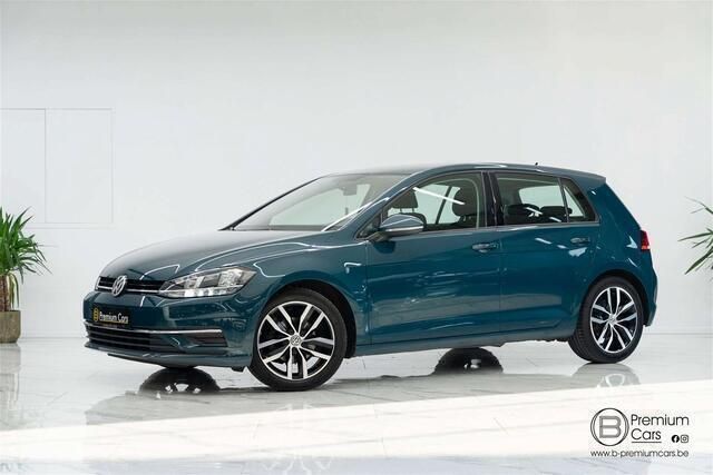 Groen Gebruikt 2017 VW Golf VII Sedan | € 13.900 (Eerlijke prijs) - Afbeelding 1/4
