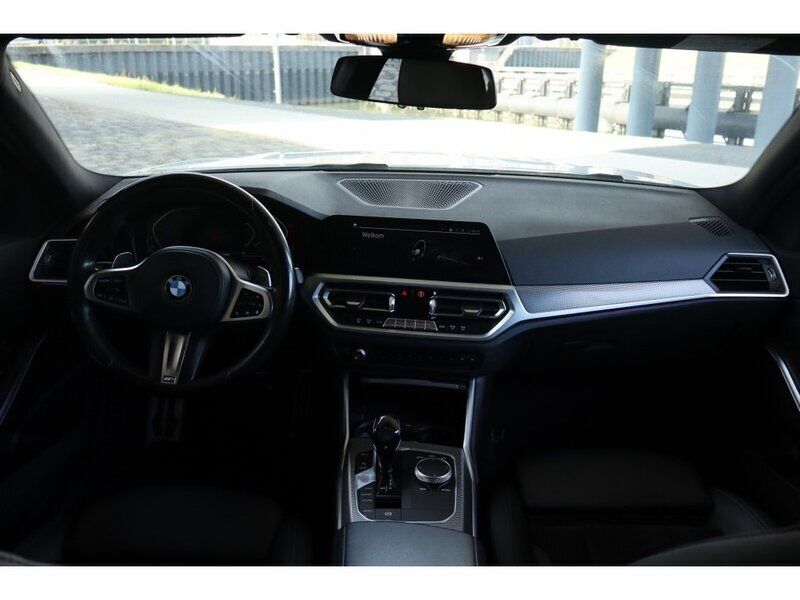 Wit Gebruikt 2020 BMW 320 Efficient Dynamics Sedan | € 31.340 (Eerlijke prijs) - Afbeelding 1/2