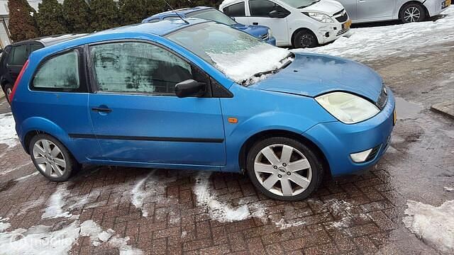 Occasion Ford Fiesta Ambiente 69 PK (50 kW) 2004 Blauw Hatchback