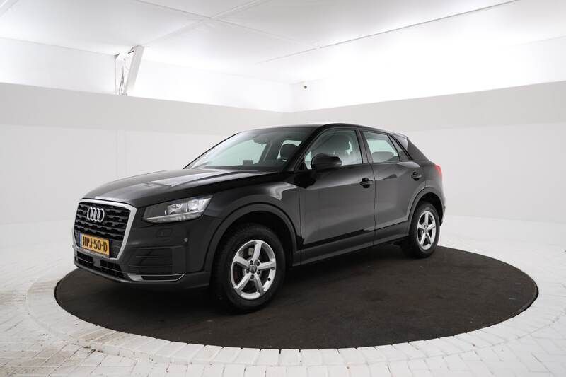 Zwart Gebruikt 2019 Audi Q2 Sport SUV | € 22.495 (Duur) - Afbeelding 1/4