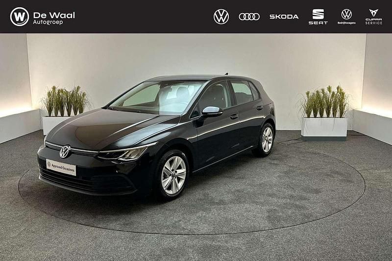 Zwart Gebruikt 2022 VW Golf VIII Life Hatchback | € 19.395 (Goede deal) - Afbeelding 1/3