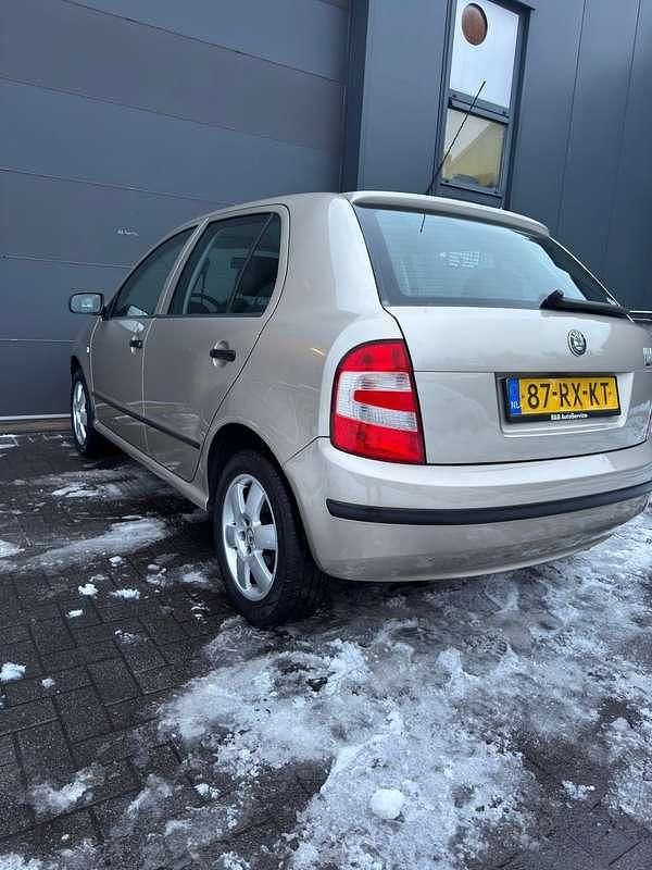 Occasion Skoda Fabia 101 PK (74 kW) 2005 Beige Sedan