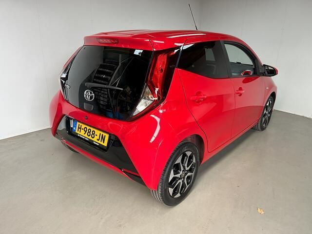 Occasion Toyota Aygo 74 PK (54 kW) 2020 Rood Hatchback