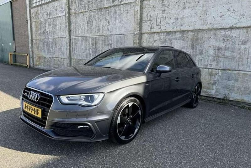 Gebruikt 2013 Audi A3 Sportback Stationwagen | € 16.995 - Afbeelding 1/4