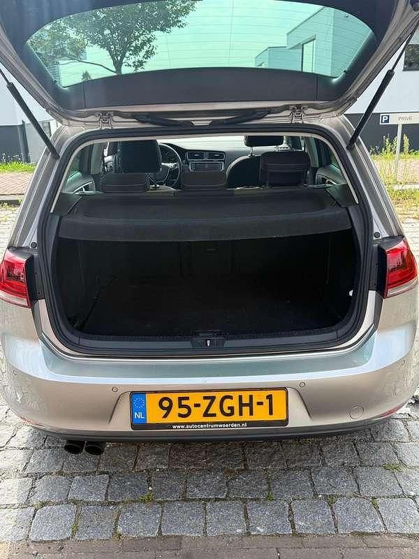 Zilver Gebruikt 2012 VW Golf VII Highline Hatchback | € 7.500 (Eerlijke prijs) - Afbeelding 1/4