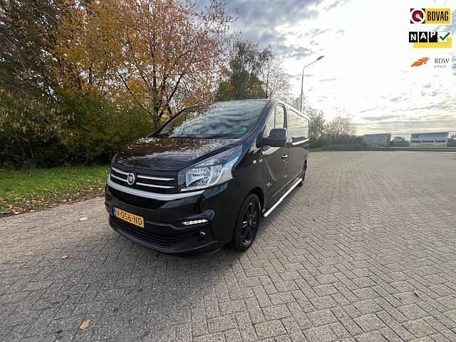 Zwart (metallic) Gebruikt 2018 Fiat Talento Van | € 8.450 (Goede deal) - Afbeelding 1/4
