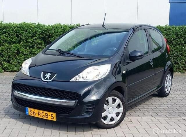 Zwart Gebruikt 2011 Peugeot 107 Hatchback | € 2.299 (Goede deal) - Afbeelding 1/3
