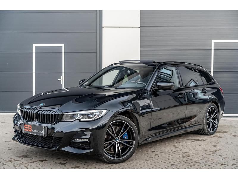 Zwart Occasion 2021 BMW 330 M Sport Stationwagen | € 34.950 (Eerlijke prijs) - Afbeelding 1/4