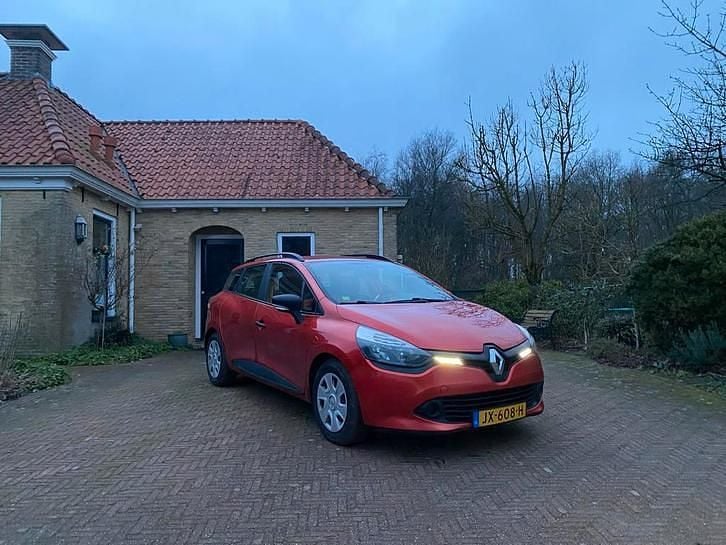 Gebruikt 2015 Renault Clio IV Stationwagen | € 6.500 (Eerlijke prijs) - Afbeelding 1/4