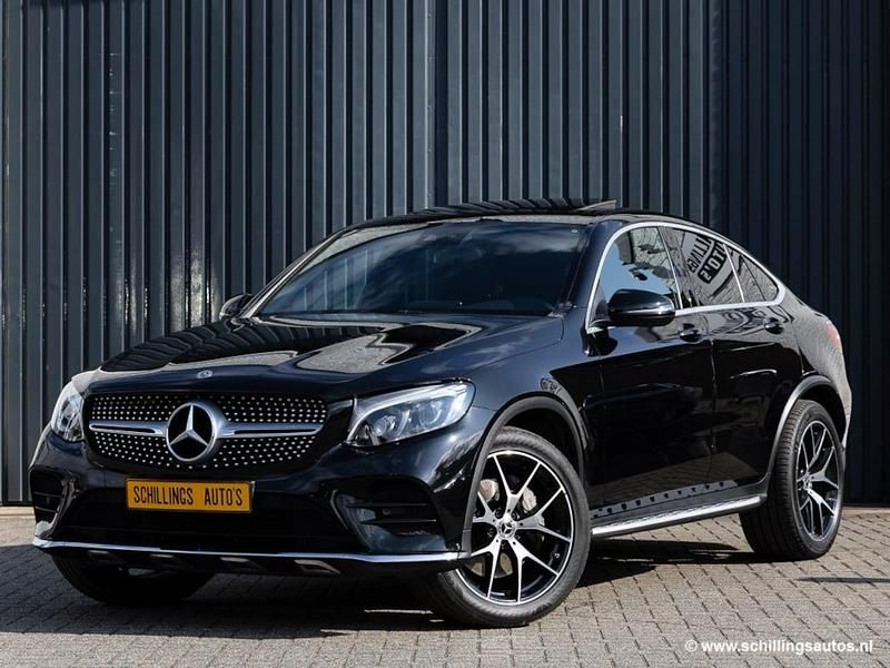 Zwart Occasion 2018 Mercedes GLC250 AMG line Coupé | € 41.950 (Iets duurder) - Afbeelding 1/4