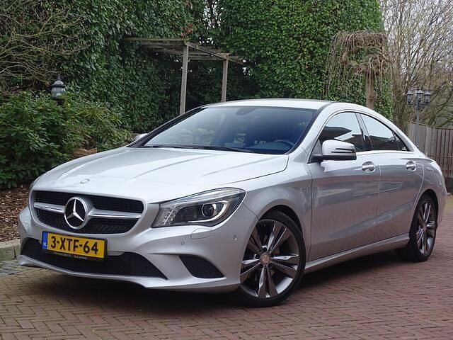 Occasion Mercedes CLA180 122 PK (89 kW) 2014 Grijs Sedan