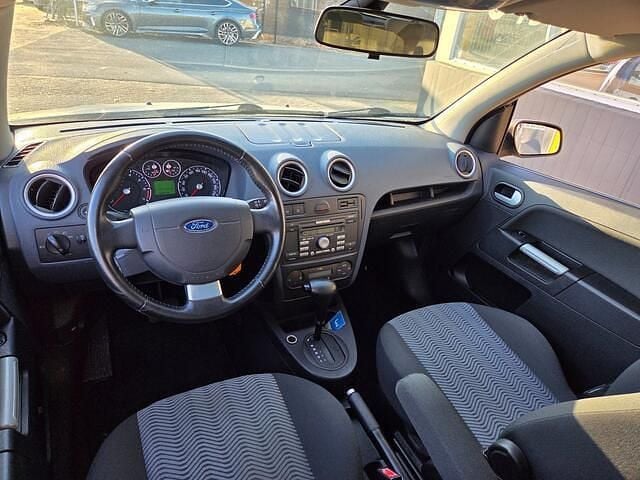 Occasion Ford Fusion Futura 101 PK (74 kW) 2009 Grijs Hatchback