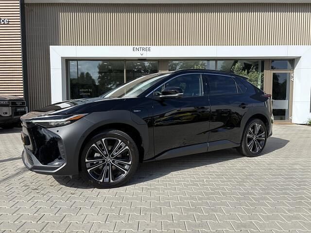 Zwart Gebruikt 2025 Toyota bZ4X Premium SUV | € 49.895 - Afbeelding 1/4