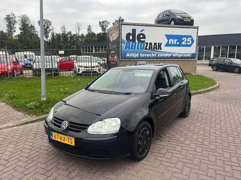 Zwart Gebruikt 2005 VW Golf IV Business Hatchback | € 1.499 (Goede deal) - Afbeelding 1/4