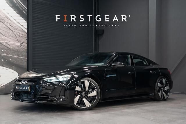 Zwart Occasion 2021 Audi e-tron GT quattro Comfort Sedan | € 49.900 (Iets duurder) - Afbeelding 1/4