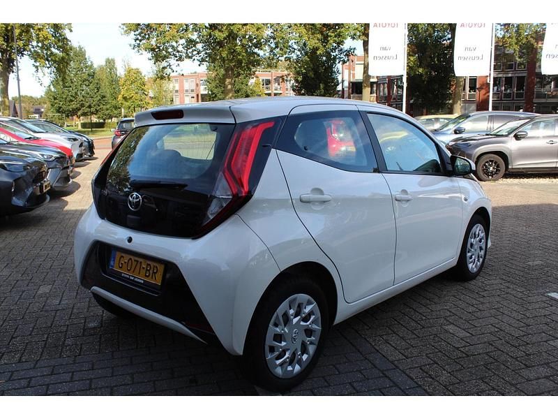 Occasion Toyota Aygo X-play 72 PK (52 kW) 2019 Wit Hatchback