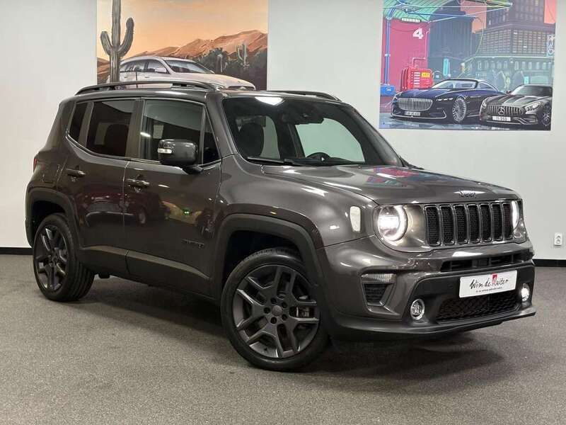 Grijs, metallic lak Gebruikt 2020 Jeep Renegade SUV | € 25.950 (Iets duurder) - Afbeelding 1/4