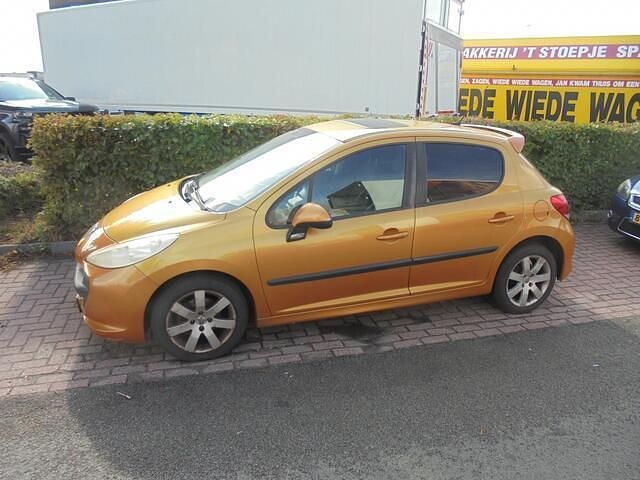 Oranje Gebruikt 2006 Peugeot 207 Hatchback | € 495 (Super prijs) - Afbeelding 1/4
