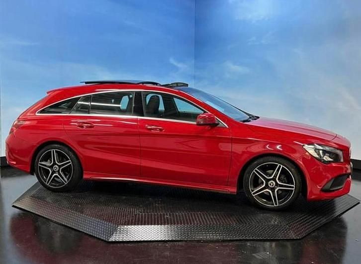 Gebruikt 2016 Mercedes CLA200 Shooting Brake AMG Stationwagen | € 17.450 - Afbeelding 1/4