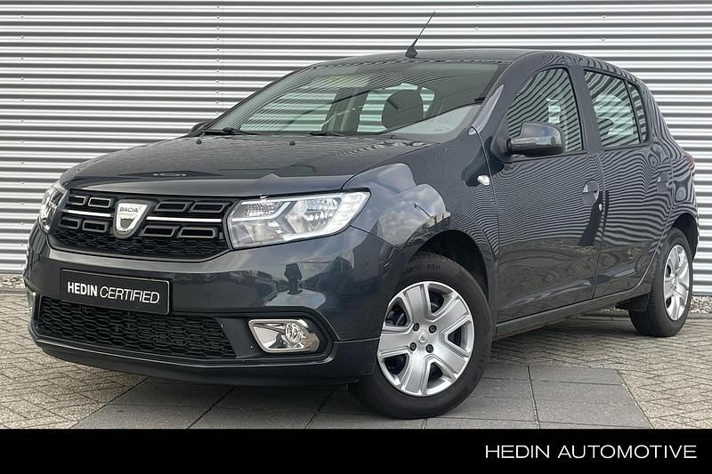 Grijs Gebruikt 2020 Dacia Sandero Lauréate Hatchback | € 12.440 (Goede deal) - Afbeelding 1/3