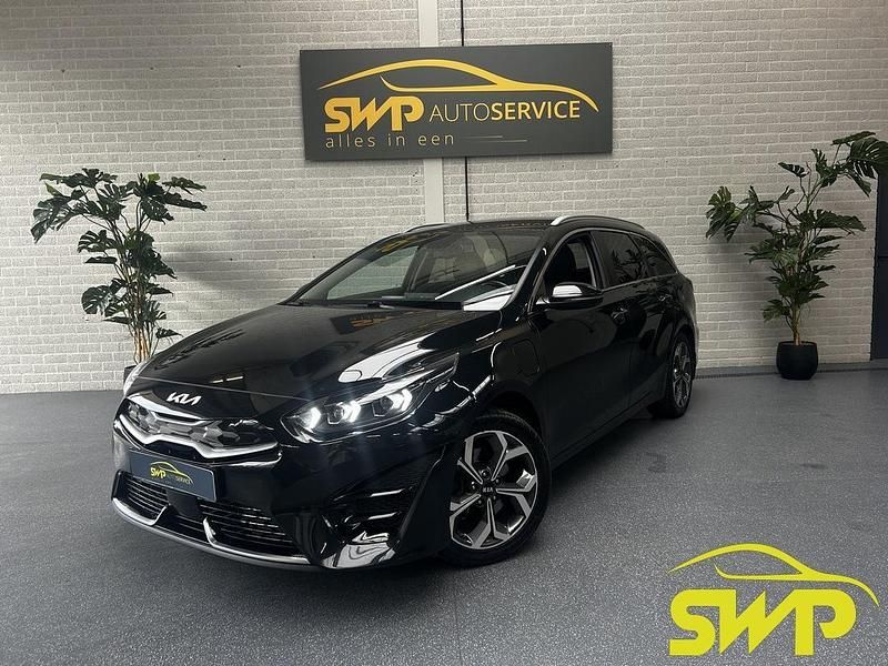Zwart Gebruikt 2022 Kia Ceed Stationwagen | € 20.950 (Goede deal) - Afbeelding 1/4