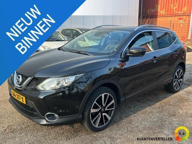 Zwart Gebruikt 2015 Nissan Qashqai Tekna SUV | € 10.950 (Eerlijke prijs) - Afbeelding 1/4
