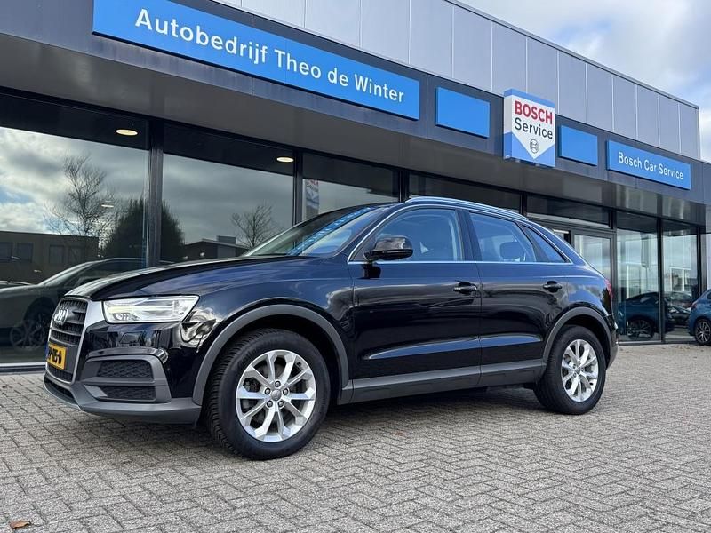 Zwart Gebruikt 2017 Audi Q3 Design SUV | € 19.995 (Eerlijke prijs) - Afbeelding 1/4