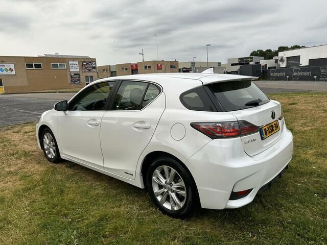 Occasion Lexus CT200h Business Edition 99 PK (72 kW) 2014 Wit Hatchback