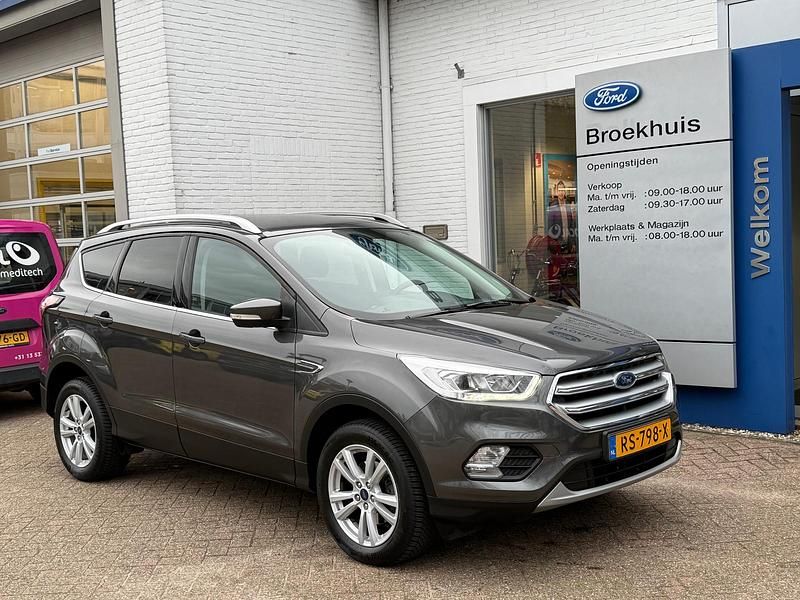 Occasion Ford Kuga Trend 2018 Grijs SUV