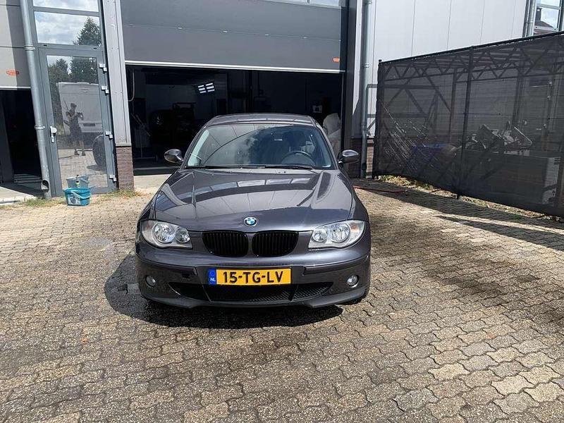 Occasion BMW 116 116 PK (85 kW) 2006 Grijs Hatchback