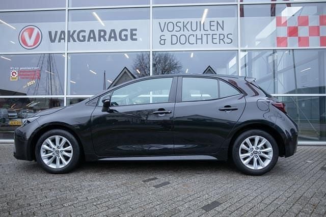 Occasion Toyota Corolla Hybrid Comfort 140 PK (102 kW) 2023 Zwart Hatchback
