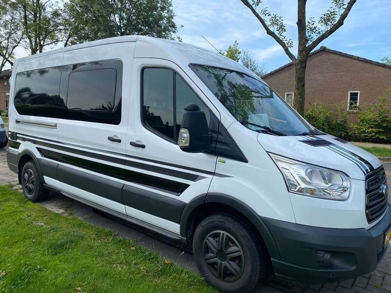 Wit Gebruikt 2017 Ford Transit MPV | € 36.500 - Afbeelding 1/4