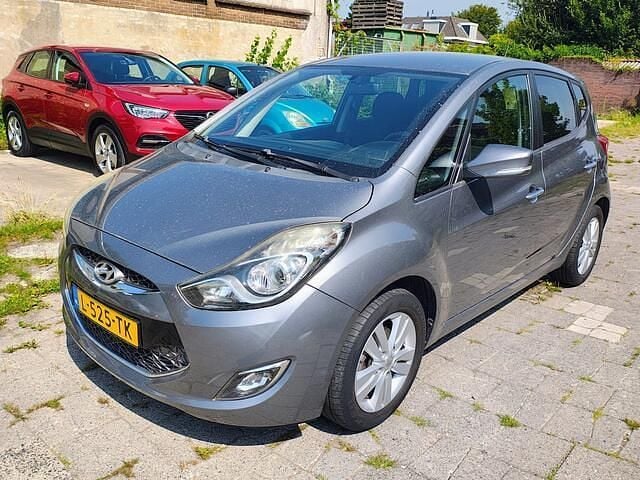 Grijs Gebruikt 2012 Hyundai ix20 MPV | € 3.450 (Super prijs) - Afbeelding 1/4