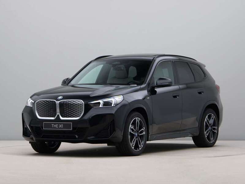 Zwart, metallic lak Nieuw 2025 BMW iX1 Comfort Edition SUV | € 62.044 (Goede deal) - Afbeelding 1/4
