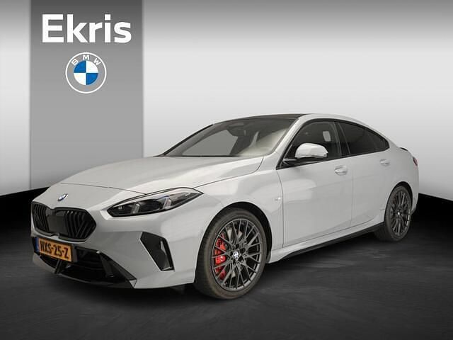 Grijs, metallic lak Gebruikt 2025 BMW 220 M Sport Coupé | € 55.900 (Duur) - Afbeelding 1/4