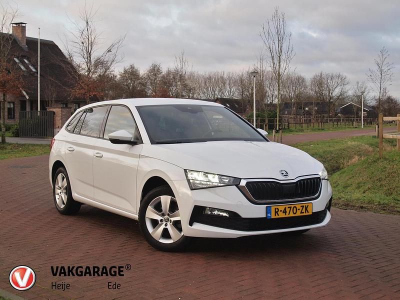 Occasion Skoda Scala Business Line 2023 Wit Hatchback