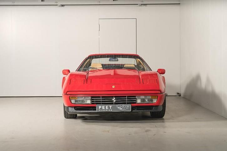 Occasion Ferrari 328 271 PK (199 kW) 1985