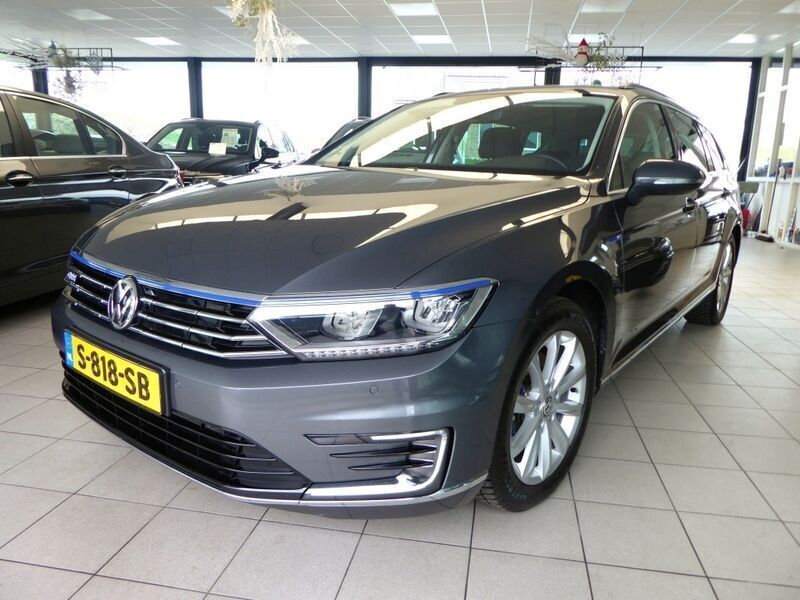 Grijs Gebruikt 2016 VW Passat Highline Stationwagen | € 15.450 (Eerlijke prijs) - Afbeelding 1/4
