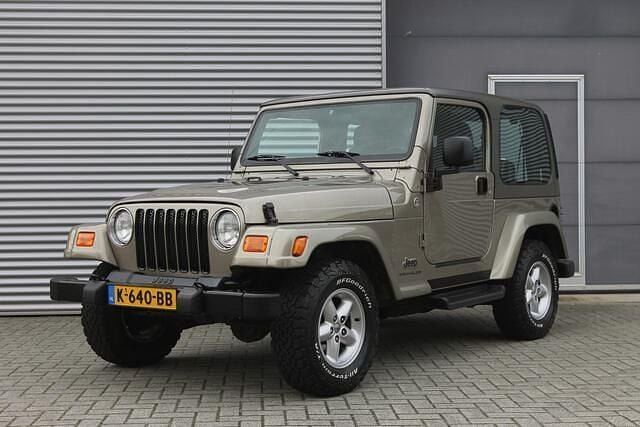 Bruin Gebruikt 2005 Jeep Wrangler Sahara SUV | € 19.999 (Eerlijke prijs) - Afbeelding 1/4