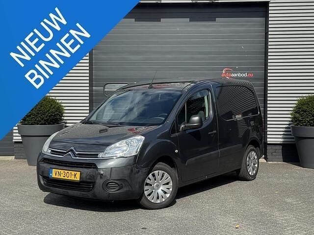 Grijs Gebruikt 2015 Citroën Berlingo Comfort MPV | € 4.990 (Eerlijke prijs) - Afbeelding 1/4