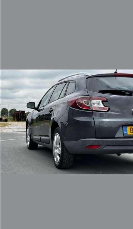 Gebruikt 2011 Renault Mégane Sedan | € 3.600 (Goede deal) - Afbeelding 1/4