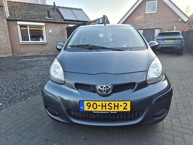 Occasion Toyota Aygo Comfort 68 PK (50 kW) 2009 Grijs (metallic) Hatchback