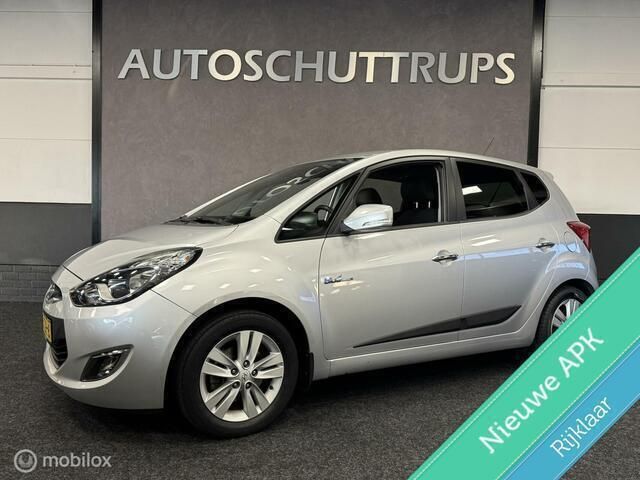 Grijs Gebruikt 2012 Hyundai ix20 MPV | € 8.949 (Eerlijke prijs) - Afbeelding 1/4
