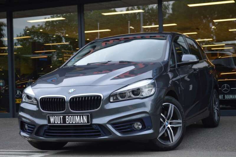 Grijs Gebruikt 2015 BMW 218 Active Tourer M Sport MPV | € 14.900 (Eerlijke prijs) - Afbeelding 1/4