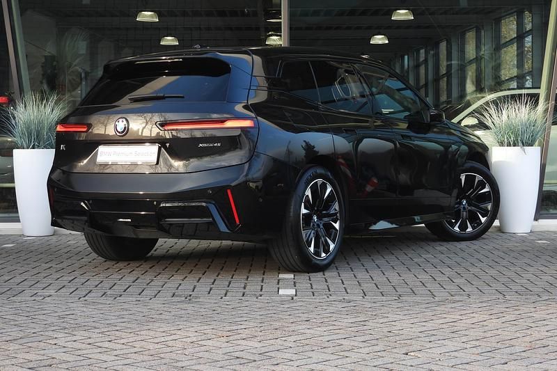 Occasion BMW iX M Sport 300 kW (408 PK) 2025 Zwart SUV