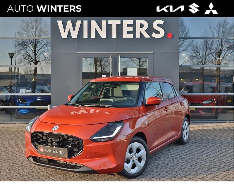 Oranje Occasion 2025 Suzuki Swift Hatchback | € 19.430 (Goede deal) - Afbeelding 1/4